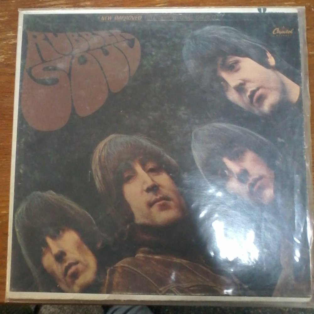 Beatles Rubber Soul vinyl record  ST2442
